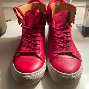Biscemi red sneakers